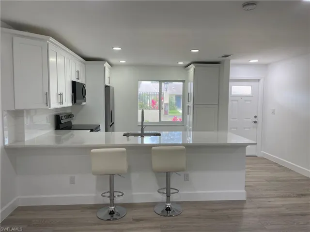 54  GLADES  BLVD, Naples, FL 34112