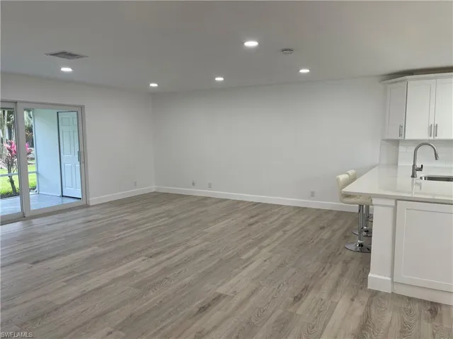 54  GLADES  BLVD, Naples, FL 34112