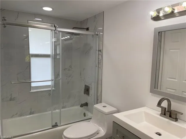 54  GLADES  BLVD, Naples, FL 34112