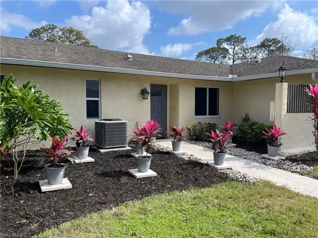 54  GLADES  BLVD, Naples, FL 34112