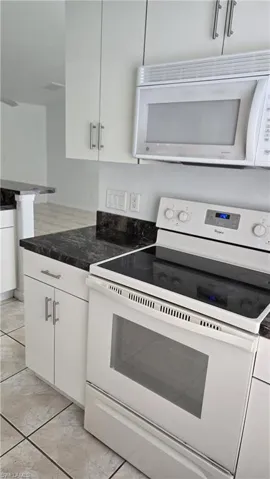 21 Sw 24th Pl, Cape Coral, Florida 33991