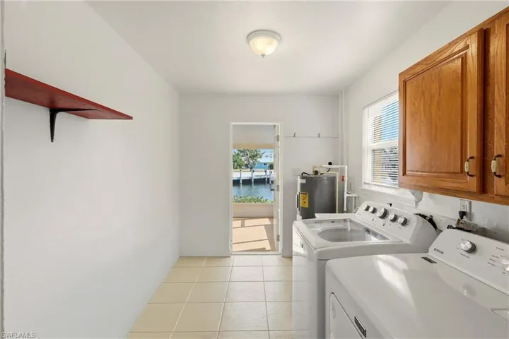 2859 Cheryl St, Matlacha, Florida 33993