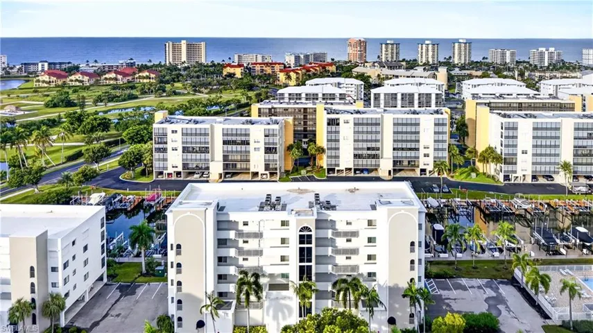 4361 Bay Beach Ln 424, Fort Myers Beach, Florida 33931