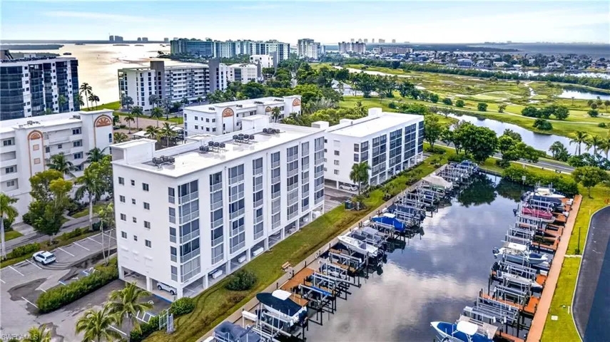 4361 Bay Beach Ln 424, Fort Myers Beach, Florida 33931