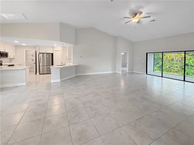 6050  Latimer  AVE, Fort Myers, FL 33905
