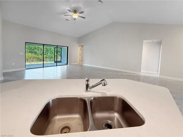 6050  Latimer  AVE, Fort Myers, FL 33905