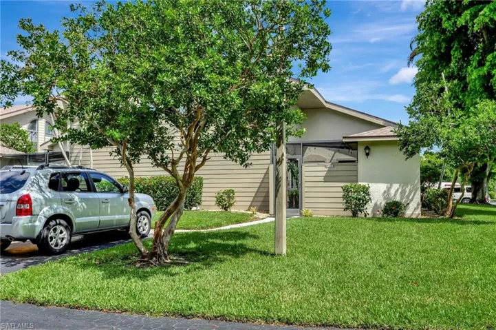 13353  Broadhurst  LOOP, Fort Myers, FL 33919