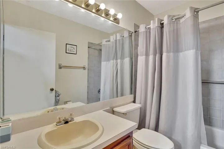 13353  Broadhurst  LOOP, Fort Myers, FL 33919
