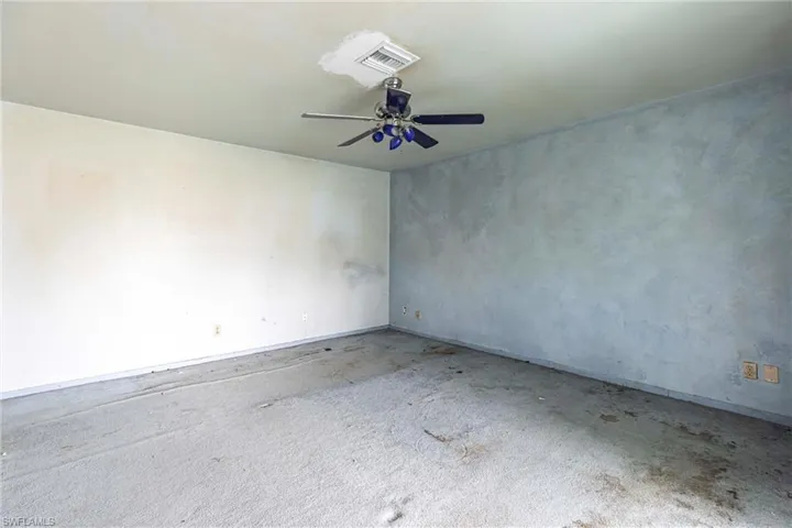 5449  27th SW AVE, Naples, FL 34116