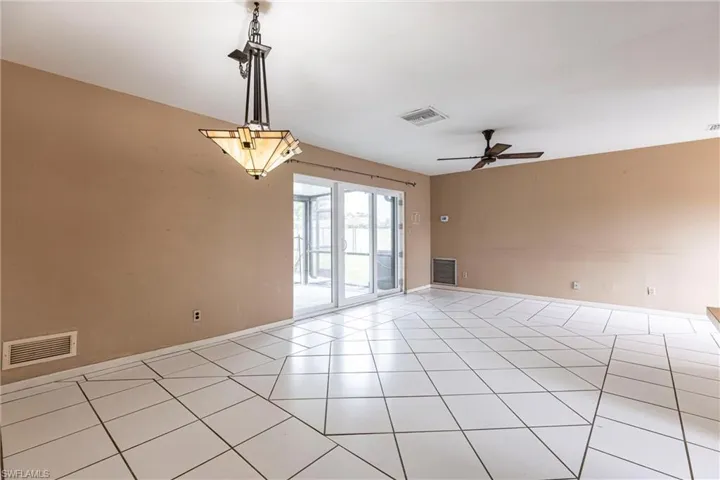 5449  27th SW AVE, Naples, FL 34116