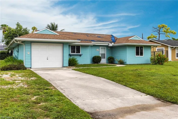 5449  27th SW AVE, Naples, FL 34116
