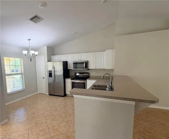 1117 Ne 10th St, Cape Coral, Florida 33909
