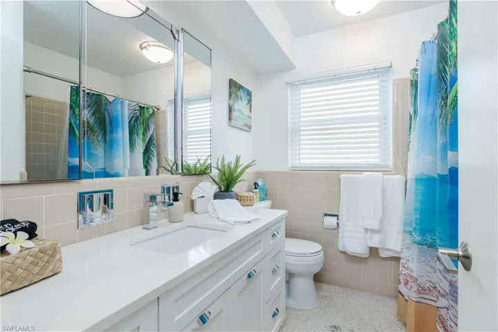 1829  Cornwallis  PKWY, Cape Coral, FL 33904