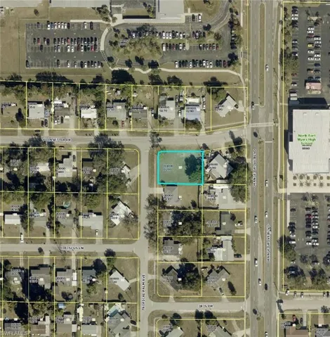 998 Tropical Palm Ave, North Fort Myers, Florida 33903