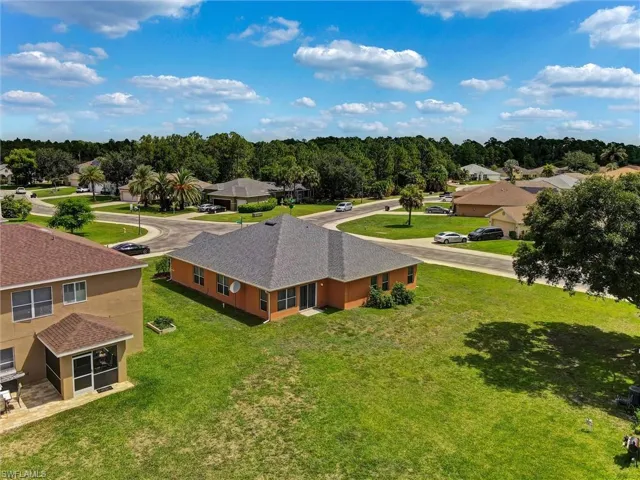 18330 Beauty Berry Ct, Lehigh Acres, Florida 33972