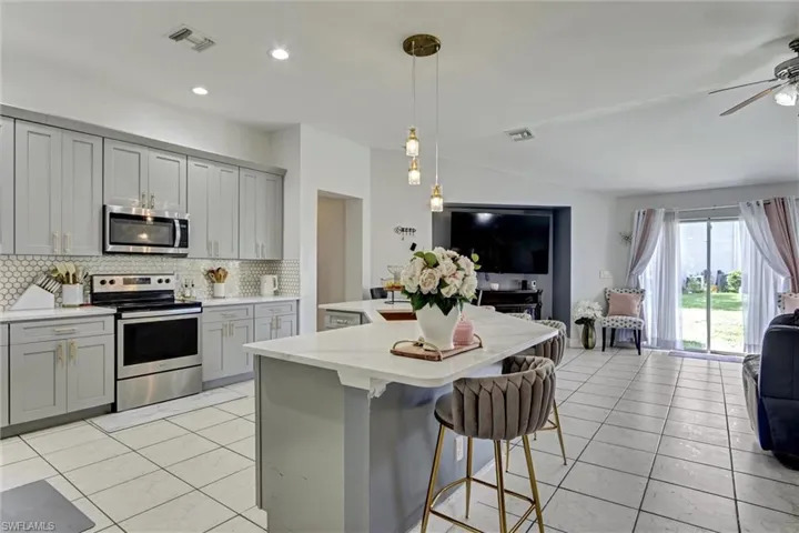 18330 Beauty Berry Ct, Lehigh Acres, Florida 33972