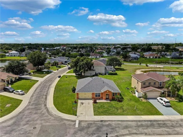 18330 Beauty Berry Ct, Lehigh Acres, Florida 33972