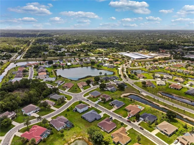 18330 Beauty Berry Ct, Lehigh Acres, Florida 33972