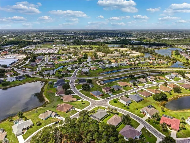18330 Beauty Berry Ct, Lehigh Acres, Florida 33972