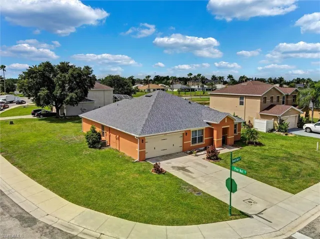 18330 Beauty Berry Ct, Lehigh Acres, Florida 33972