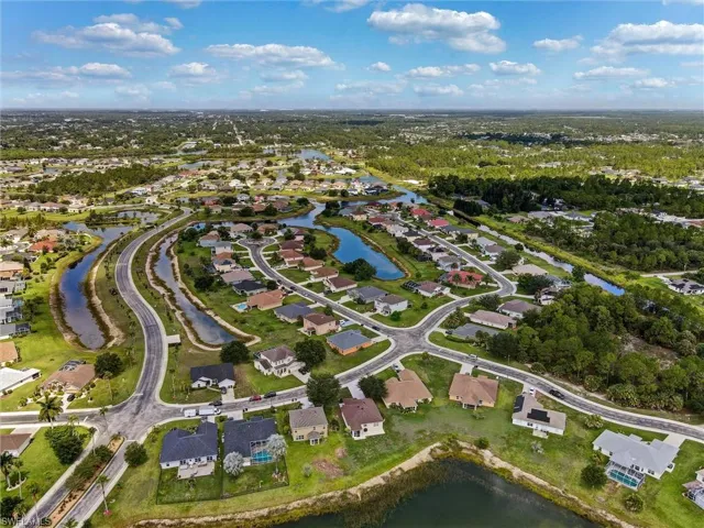 18330 Beauty Berry Ct, Lehigh Acres, Florida 33972