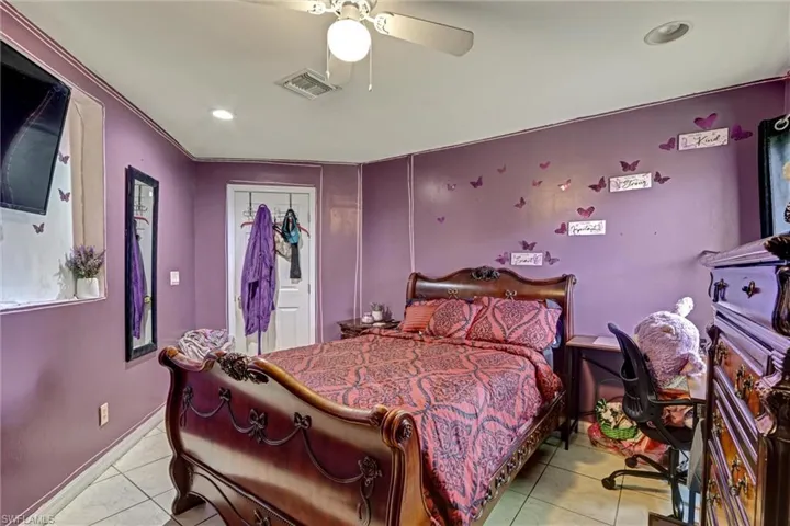 18330 Beauty Berry Ct, Lehigh Acres, Florida 33972