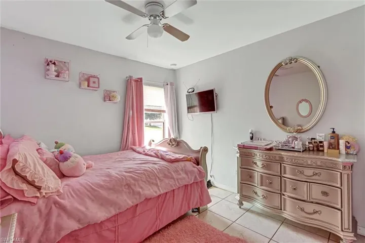 18330 Beauty Berry Ct, Lehigh Acres, Florida 33972