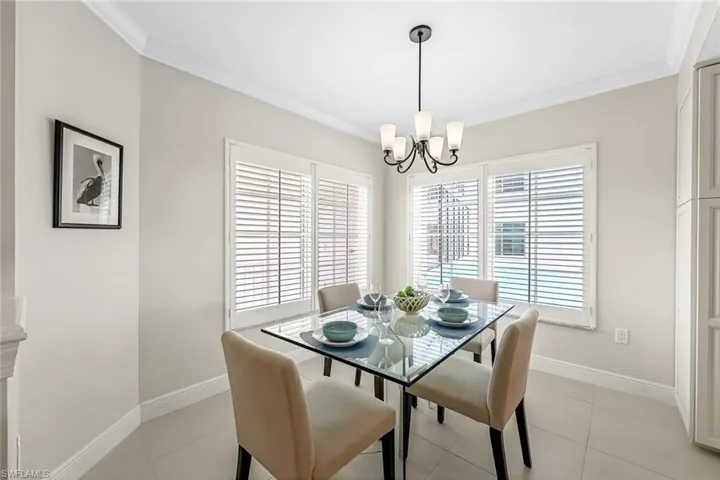 13105  Vanderbilt  DR, Naples, FL 34110
