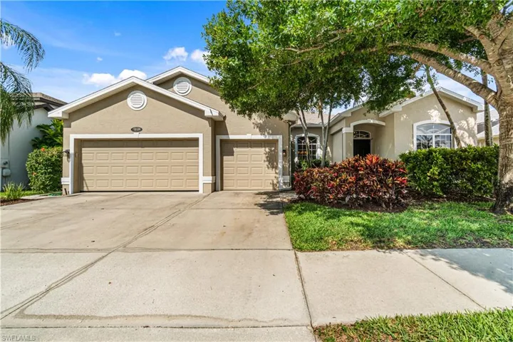 4 Bed + Den, 3-Car Garage! New Roof!