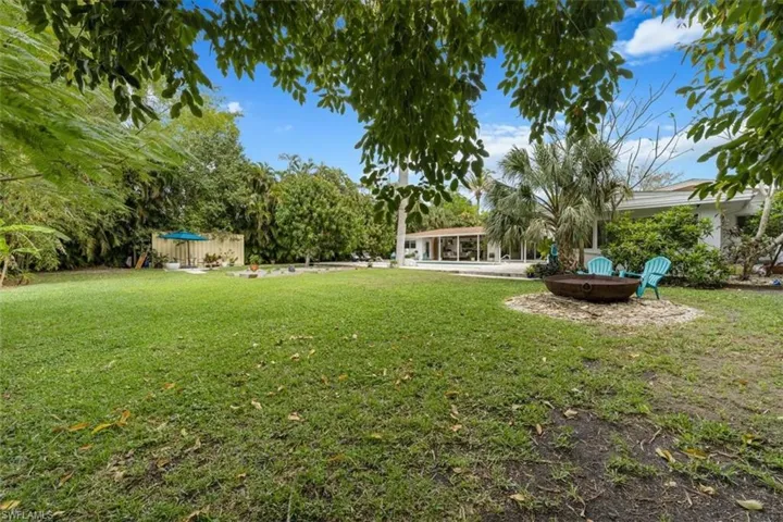 2461 11th St N, Naples Fl 34103