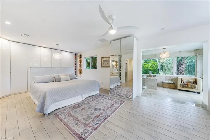2461 11th St N, Naples Fl 34103