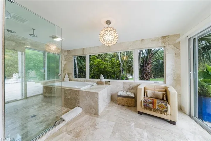2461 11th St N, Naples Fl 34103