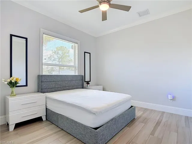 90 22nd Ave Nw, Naples, Florida 34120