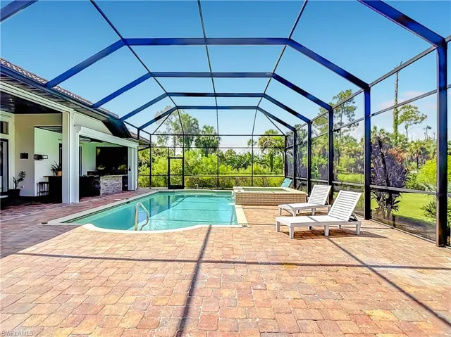 90 22nd Ave Nw, Naples, Florida 34120
