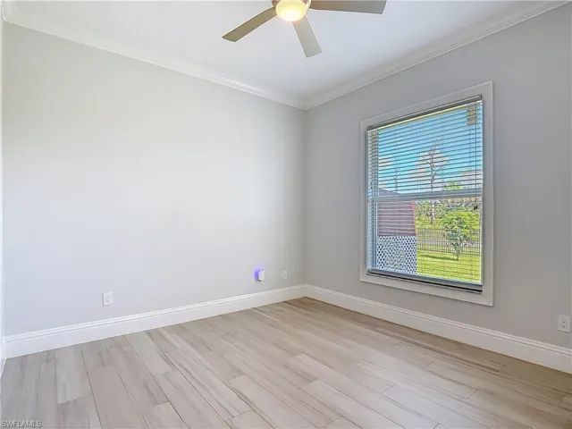 90 22nd Ave Nw, Naples, Florida 34120
