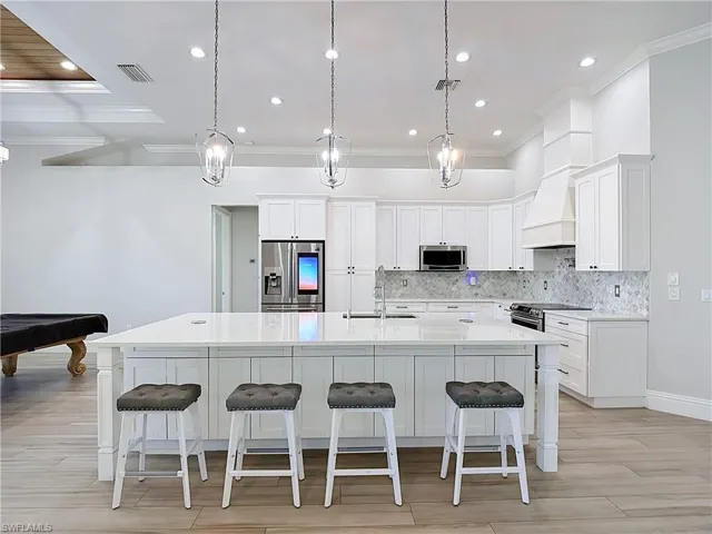 90 22nd Ave Nw, Naples, Florida 34120