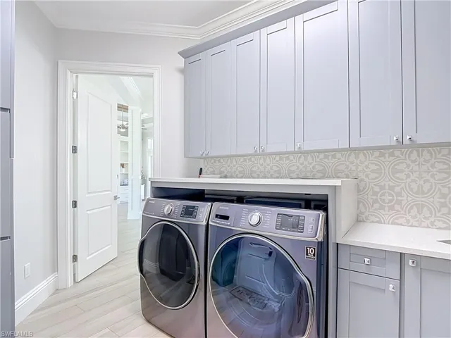 90 22nd Ave Nw, Naples, Florida 34120