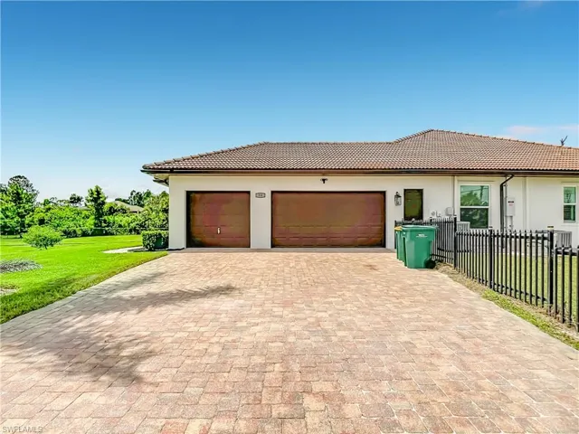 90 22nd Ave Nw, Naples, Florida 34120