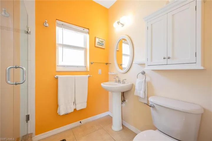 2761  Geary  ST, Matlacha, FL 33993