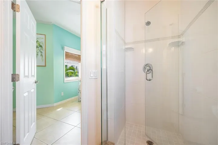 2761  Geary  ST, Matlacha, FL 33993