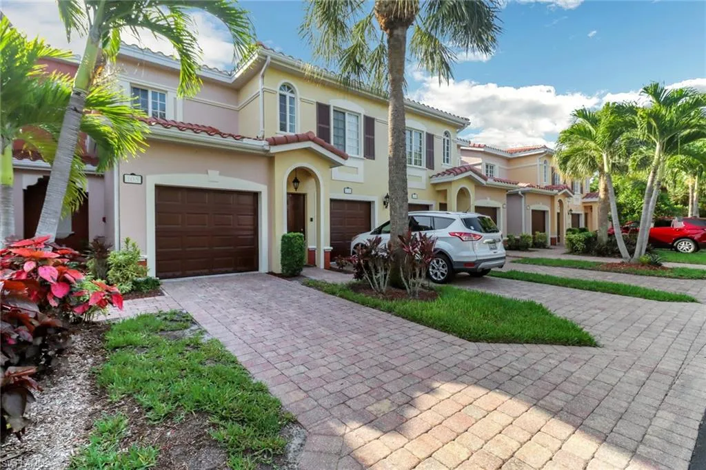 20230 Estero Gardens CIR, Estero, FL 33928,225054300