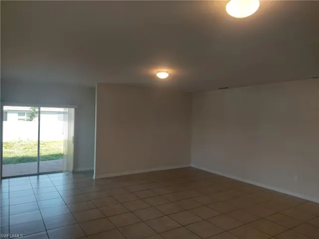 326 SW 24th  PL, Cape Coral, FL 33991