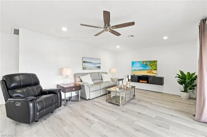 105 Harrison Rd 2, Naples, Florida 34112