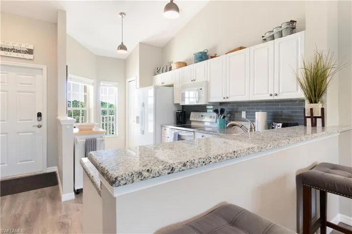 9175 Celeste Dr # 406, Naples Fl 34113