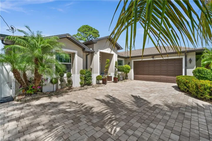 1019  Alaska  AVE, Lehigh Acres, FL 33971