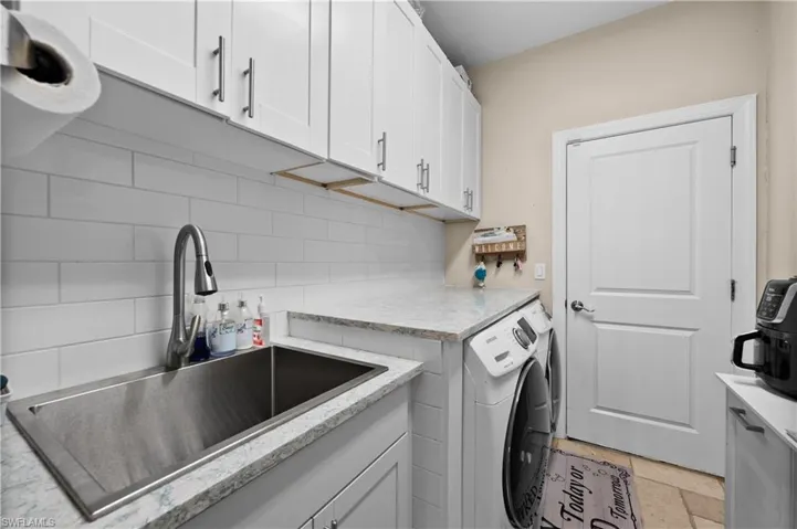 1019  Alaska  AVE, Lehigh Acres, FL 33971