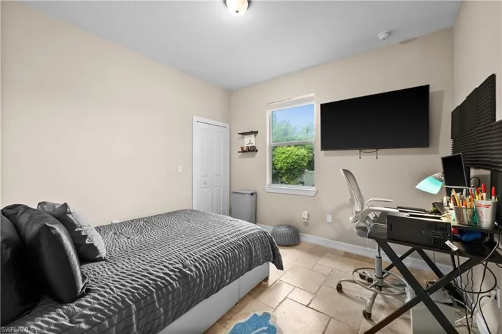 1019  Alaska  AVE, Lehigh Acres, FL 33971