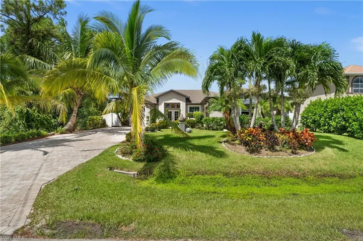 1019  Alaska  AVE, Lehigh Acres, FL 33971