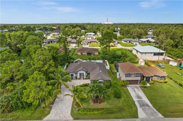 1019  Alaska  AVE, Lehigh Acres, FL 33971