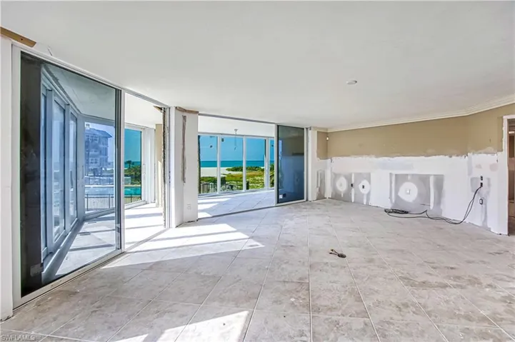Great Room and Lanai